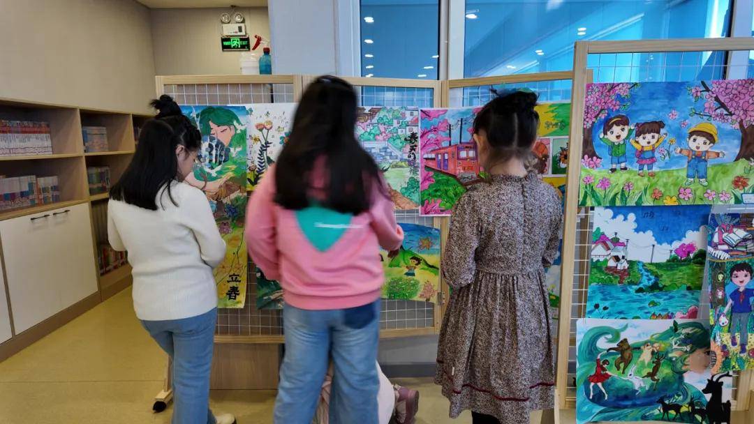 塔河县举办“春天的旋律”主题绘画展