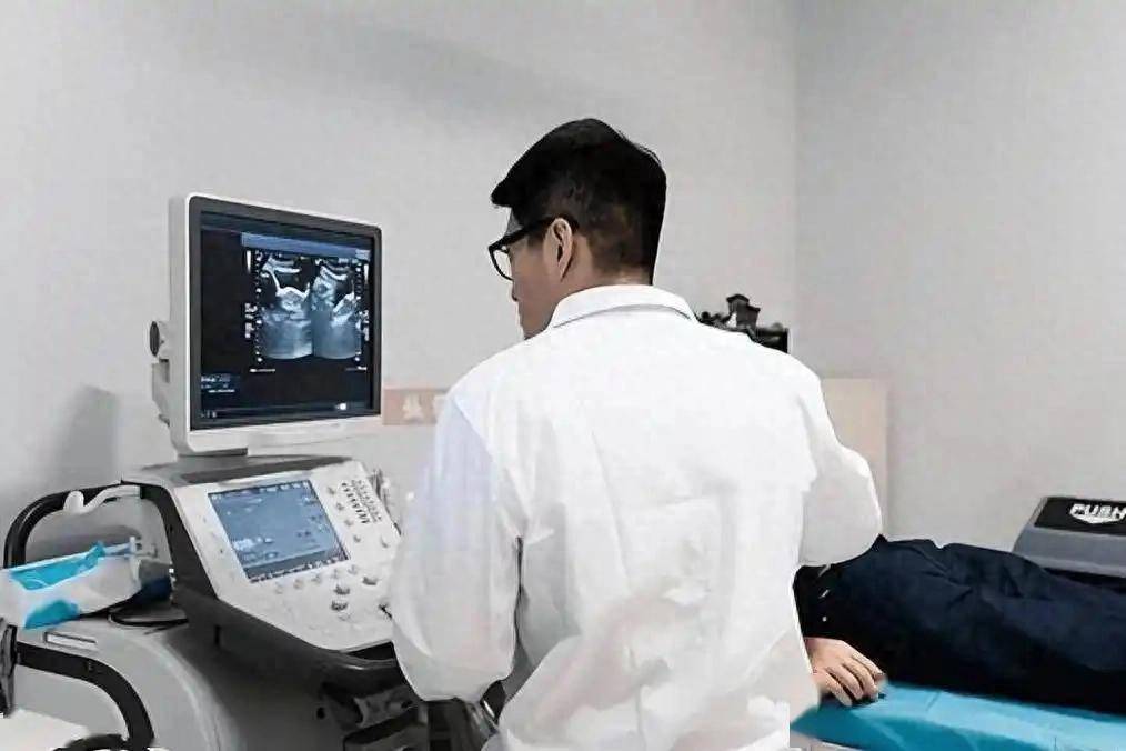 又一例喝中药肝衰竭！医生再三告诫：天热喝中药的人，要注意4点