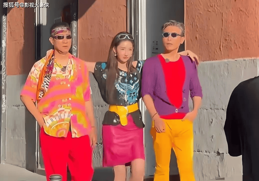54岁孙红雷、50岁李乃文 、28岁王玉雯现身街头，穿的也太潮了吧！