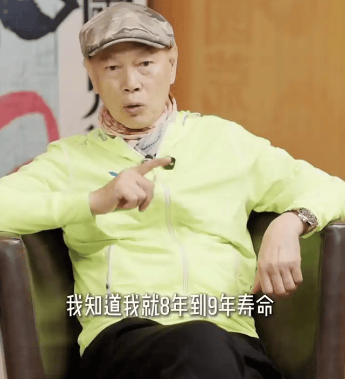 知名男演员自曝正注射女性荷尔蒙，原因令人唏嘘