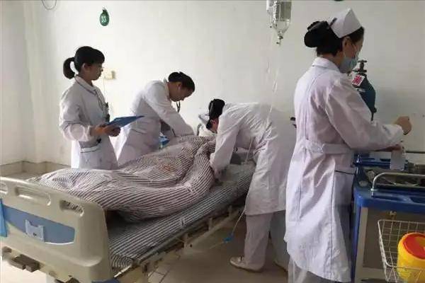 糖尿病离世人数逐渐攀升！医生提醒：这4样食物，尽早撤下餐桌！