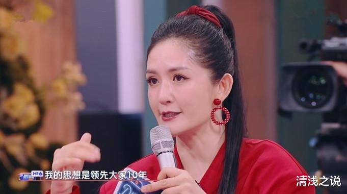 原创            杨迪是真显眼呐，纠正完何炅又纠正谢娜，还管谢娜叫“岳母”