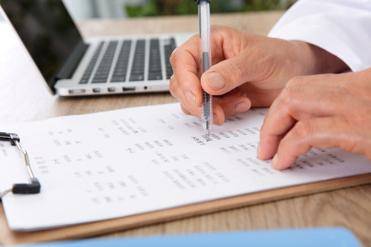 拍片显示腰椎间盘突出？先别慌！70%健康人都有却从不疼痛