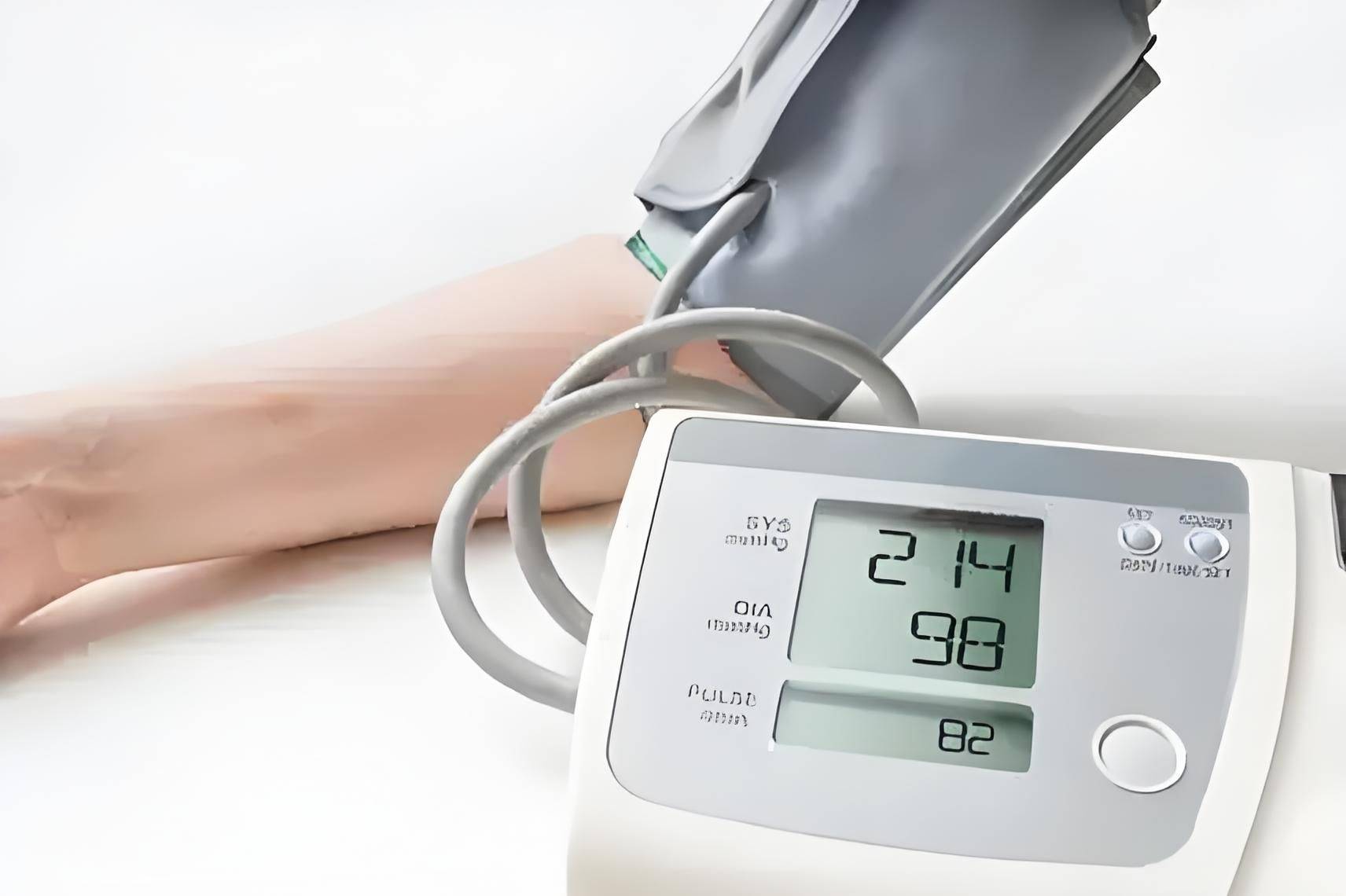 痛风专家黄川云：喝对“降酸降脂茶”，调理代谢，尿酸暴跌！