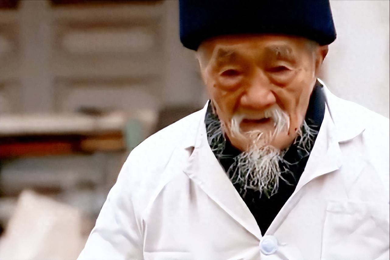 原创            “雪山神医”：用中医救治外国人后，上百个国家患者找他问诊