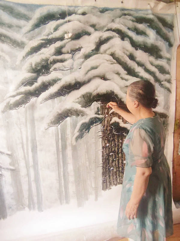 著名油画家柴沁珠创作巨幅革命题材油画《纪念抗日英雄杨靖宇》