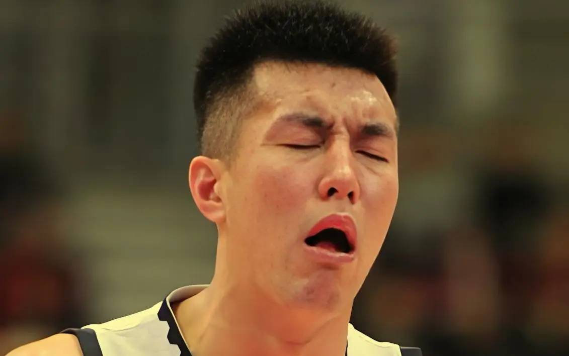 原创            遭遇大麻烦，玩游戏拖拽周深，郭艾伦或被处罚？谁注意周深表态