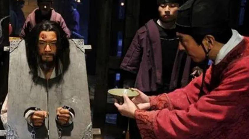 原创            岳飞被处死刑时，负责行刑的监斩官是杨家将后人，竟也是百战名将