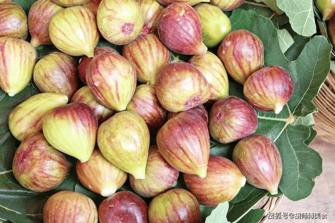 7月，这5种水果记得多吃，水分足口感好，应季而食多受益！