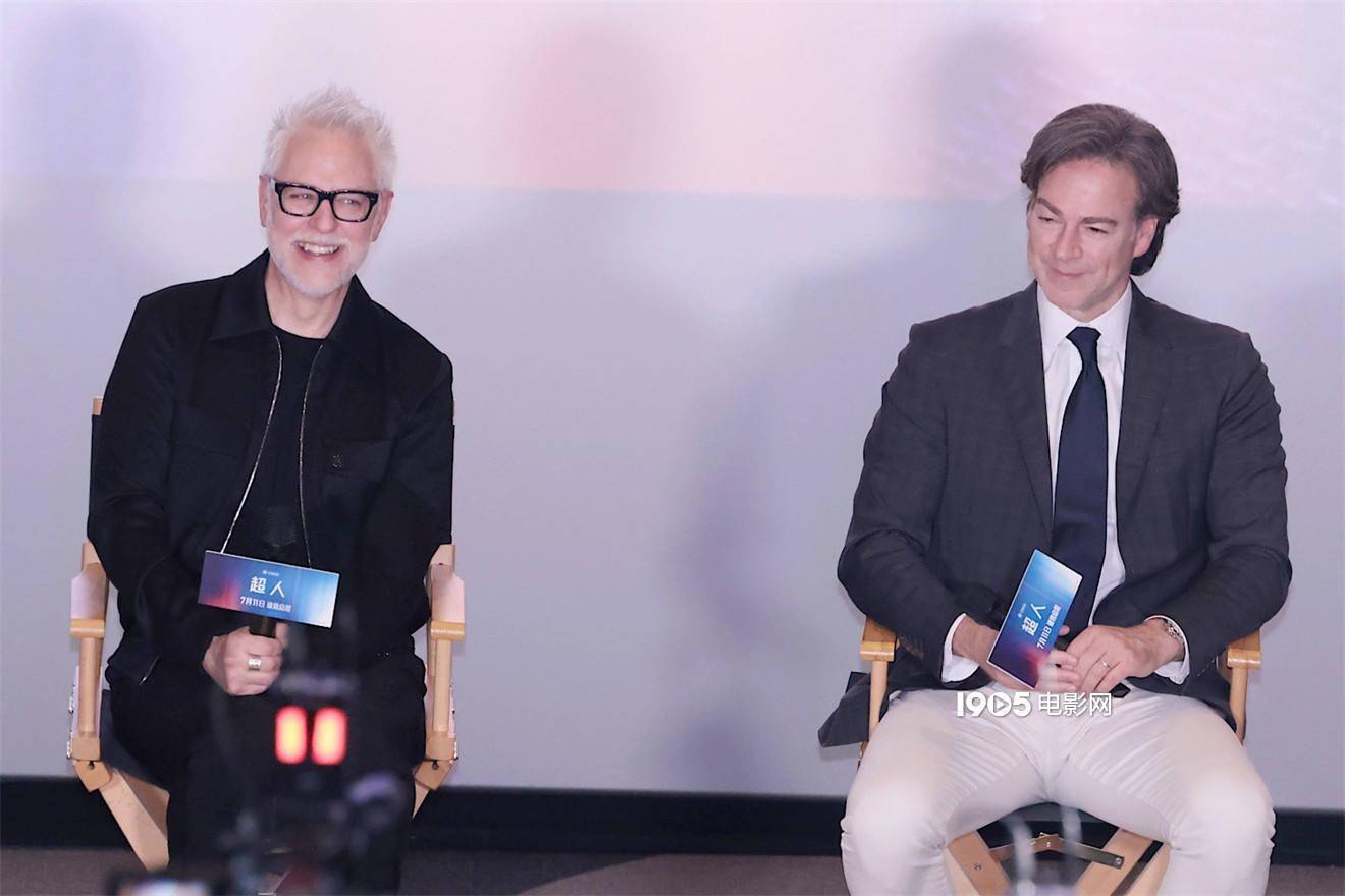 滚导亮相《超人》首映 称创作深受中国电影影响