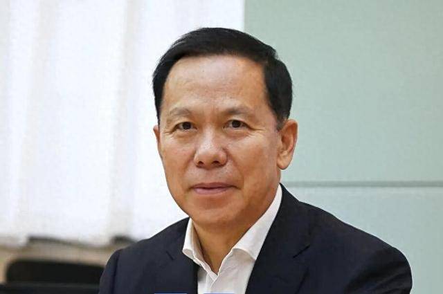 中纪委周末打虎，刘绍勇落马！59岁省委常委任上被查，2个“老虎”被判死缓