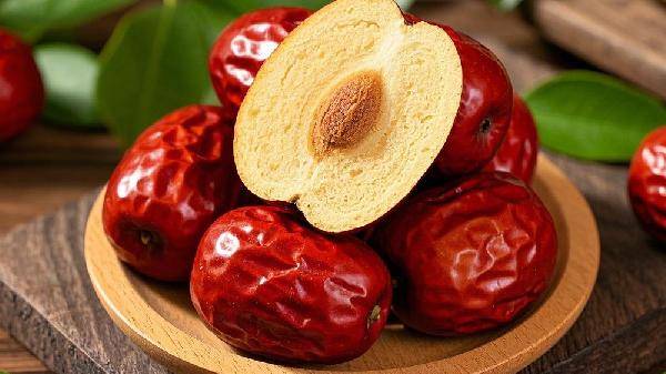 善德堂丨彭伟丽医生：高尿酸血症能吃红枣吗