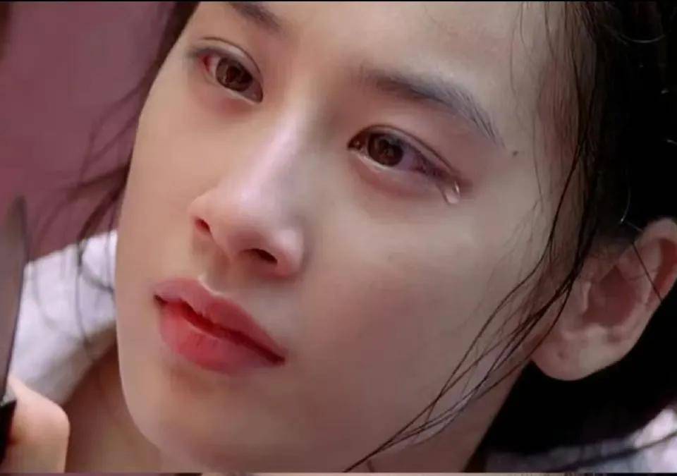 原创            综艺为何青睐黄圣依？不是星女郎身份，也非仅凭美貌