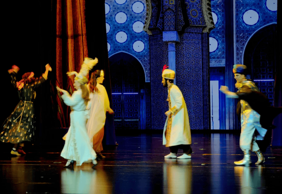 八喜·打开艺术之门|一场充满冒险的全英文亲子音乐剧本周六上演