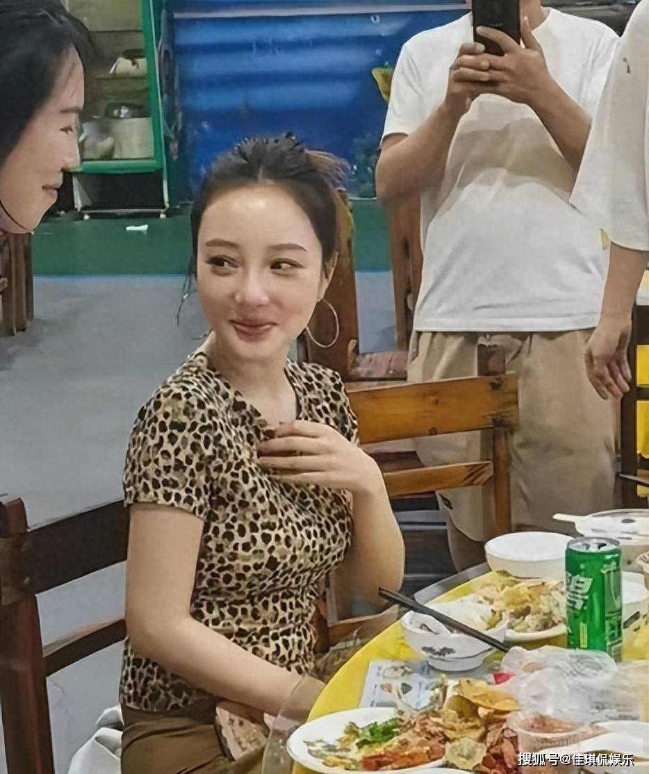 没想到，做头发事件过去7年，甜馨仅用一个举动让李小璐口碑暴增