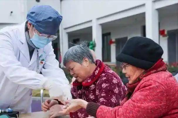 医生发现：坚持吃冬瓜的糖尿病人，用不了半年，或出现3个变化！