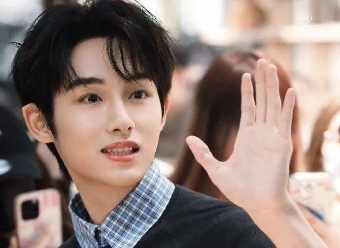 【2025.7.5】苏晓彤相关？问问鞠婧祎？问问胡先煦？董思成下《嫁金钗》？田嘉瑞女朋？贾玲新项目？