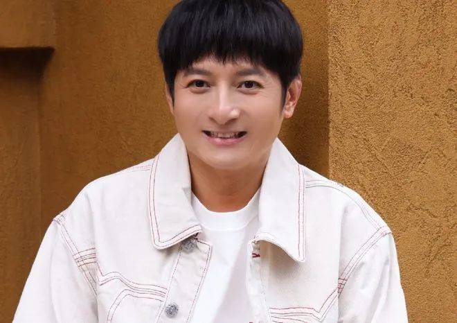 原创            李维嘉消失2年复出，遭嘲精神病，48岁现状令人唏嘘