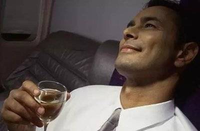 男人爱喝酒易伤身？牢记这5点能减轻酒精的伤害！