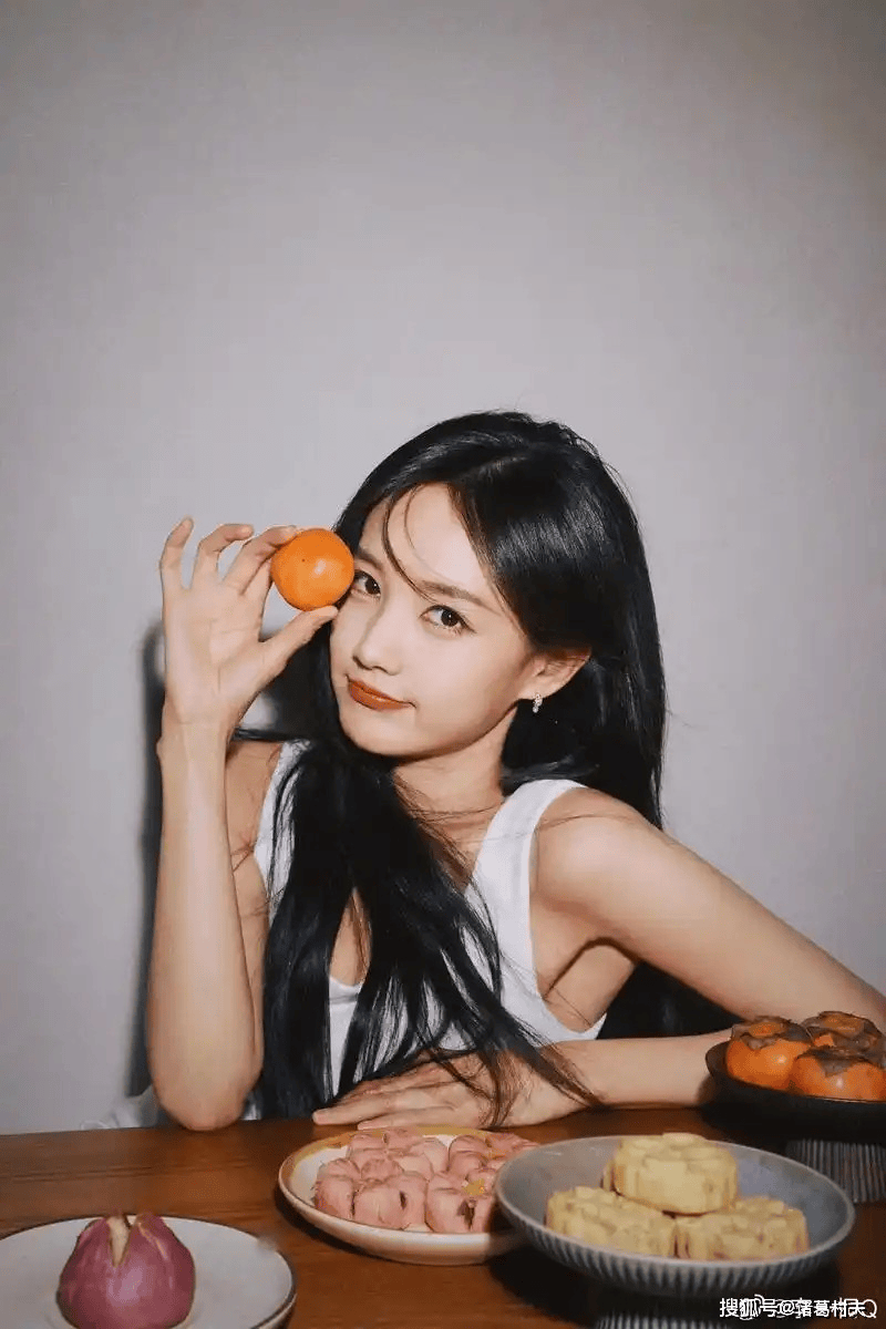 这谁顶得住！李一桐写真赏