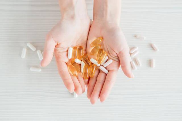 新研究：维生素D补足，可降低35%肝癌风险，57%肝硬化风险！