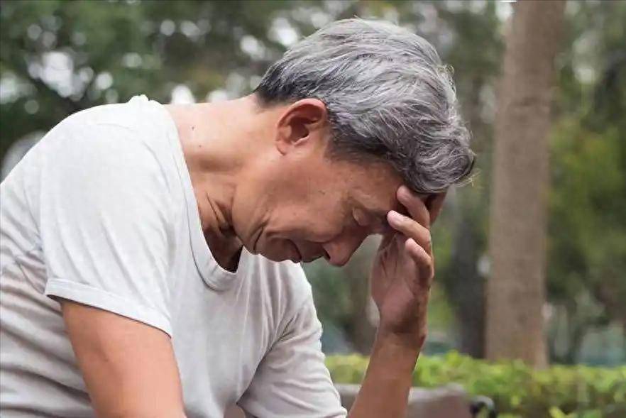 焦虑真的跟疾病有关！医生坦言：经常焦虑的人，尽早排查这些疾病