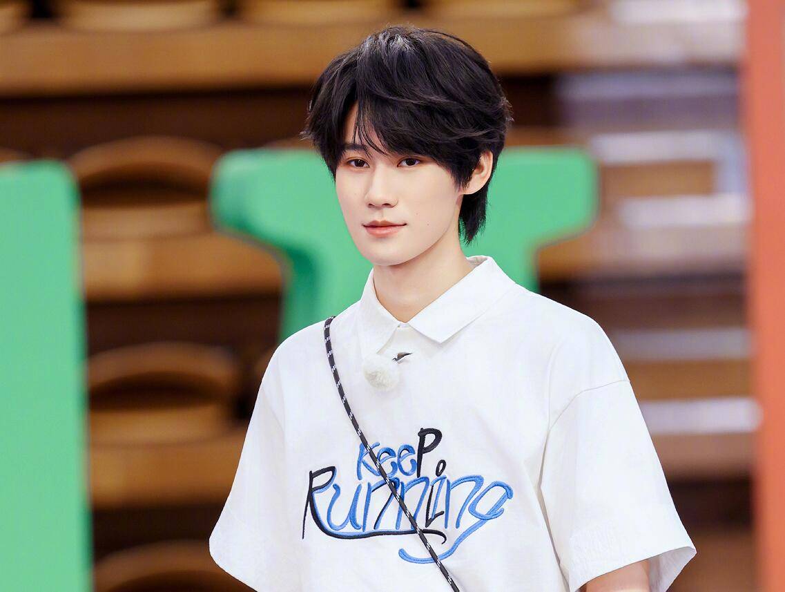 原创            规则不透明，张真源白鹿周深犯规没人管，《跑男》口碑彻底翻车