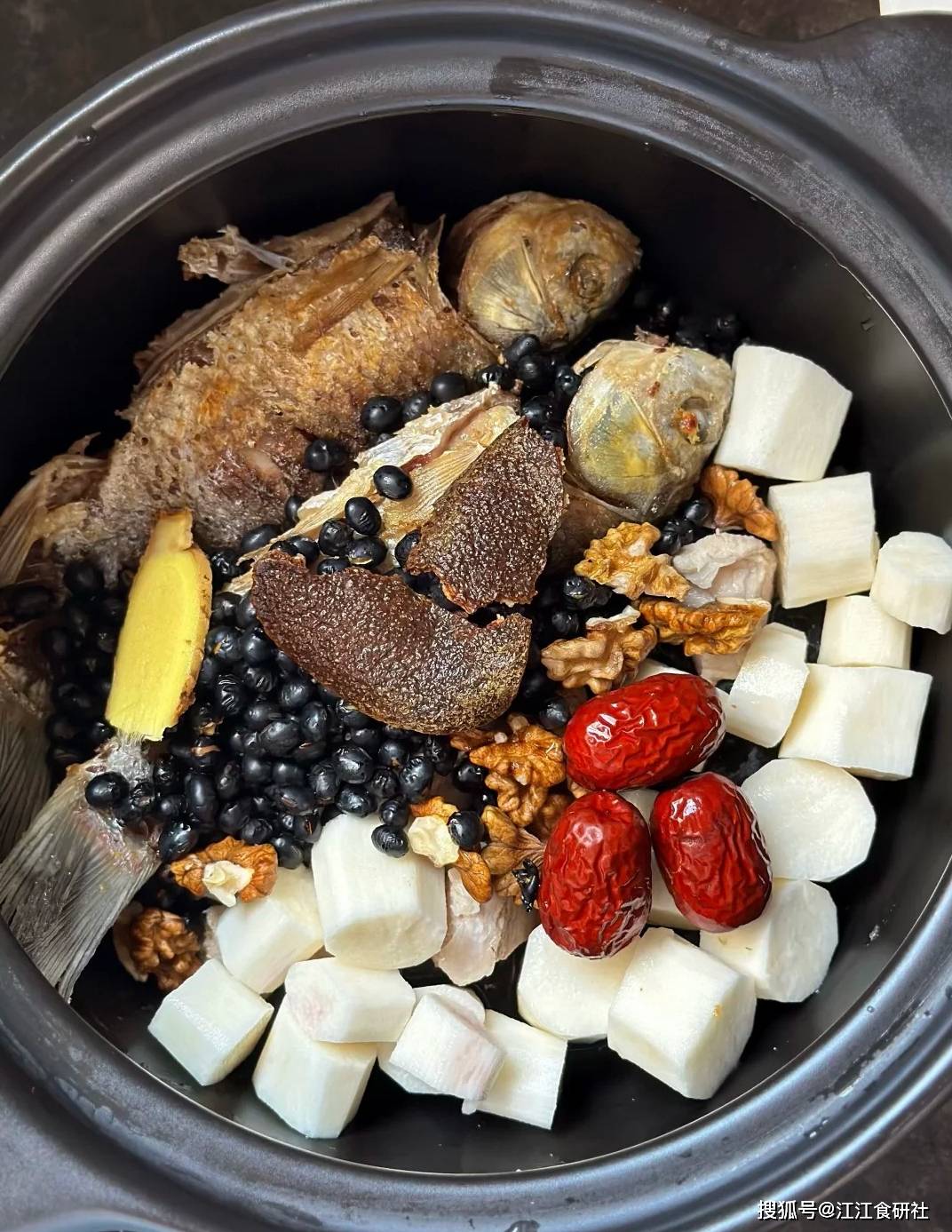 原创            没想到食补的威力这么强大，连续喝了一周，整个人都舒服了