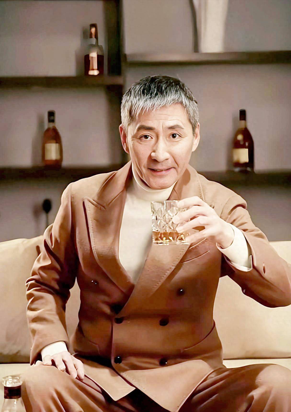 原创            “傻继父”张子健！不嫉妒继子找生父，希望女儿将来嫁个好人家