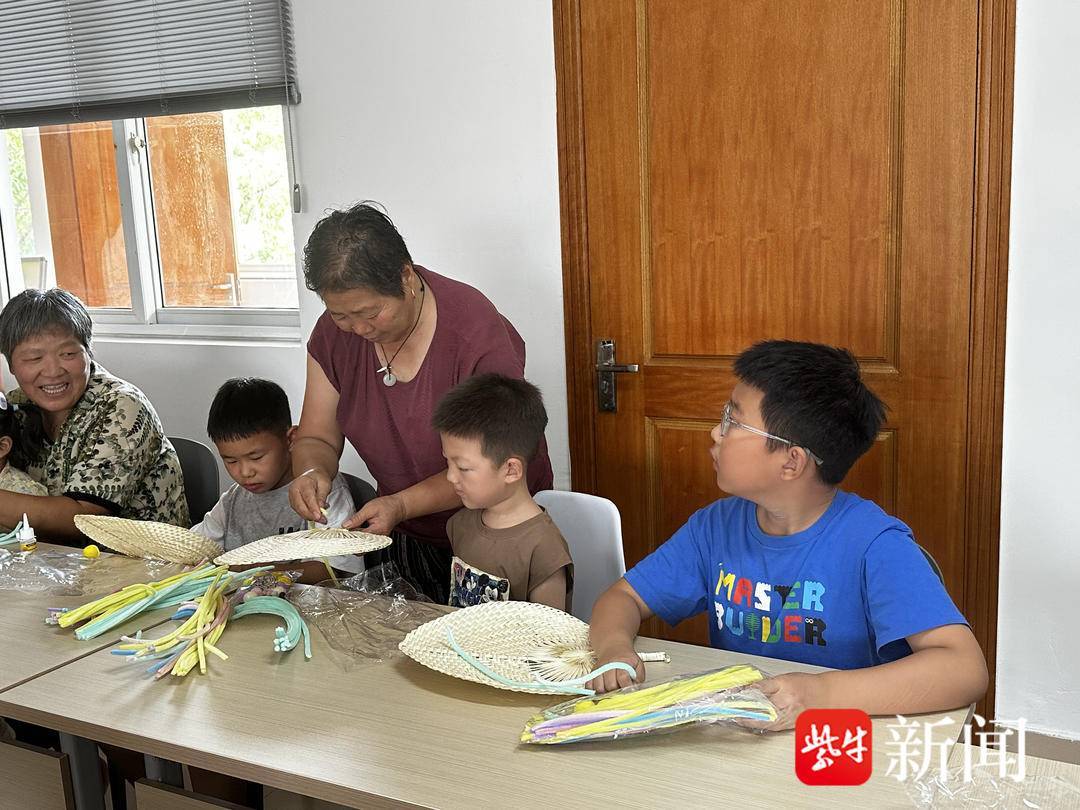 指尖非遗，节气漫游！常熟市沙家浜镇昆南村开展非遗竹编扇科普活动