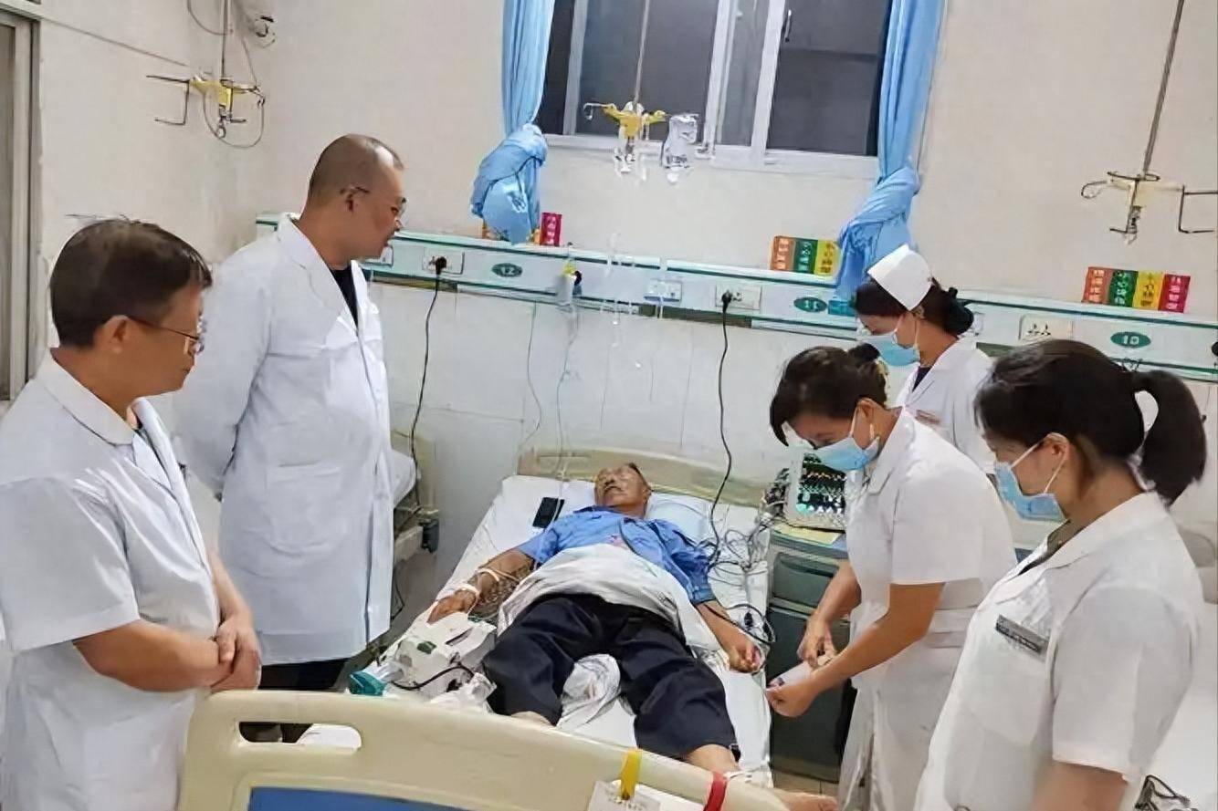 容不容易心梗，先查血常规！医生苦劝：65岁后，这3个指标要重视