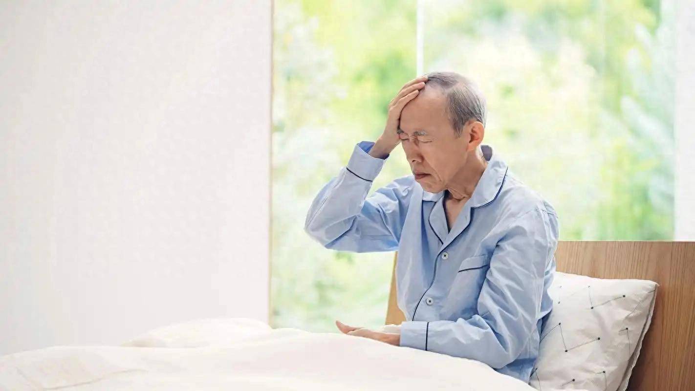 医生发现：从未发生脑梗的高血压患者，基本在睡前，坚持4个习惯