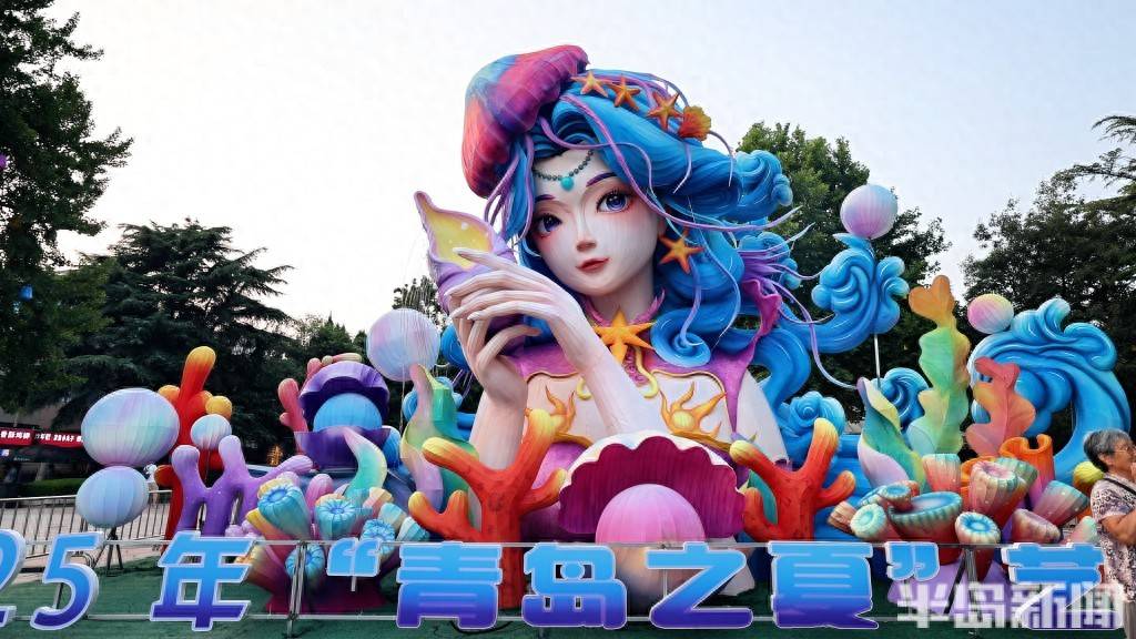 夏日里的绚烂多彩！艺术灯会本周五在中山公园举办