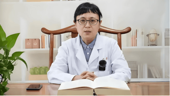 蔡英丽医生：帕金森患者晨僵严重 睡前需要服药吗？