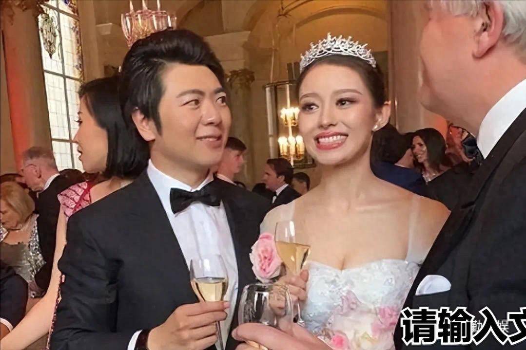 原创            这一次，抱团取暖、人情世故，在郎朗老婆吉娜身上体现得淋漓尽致