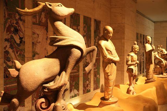 “流动的敦煌”：山东美术馆数字艺术展解码千年文明