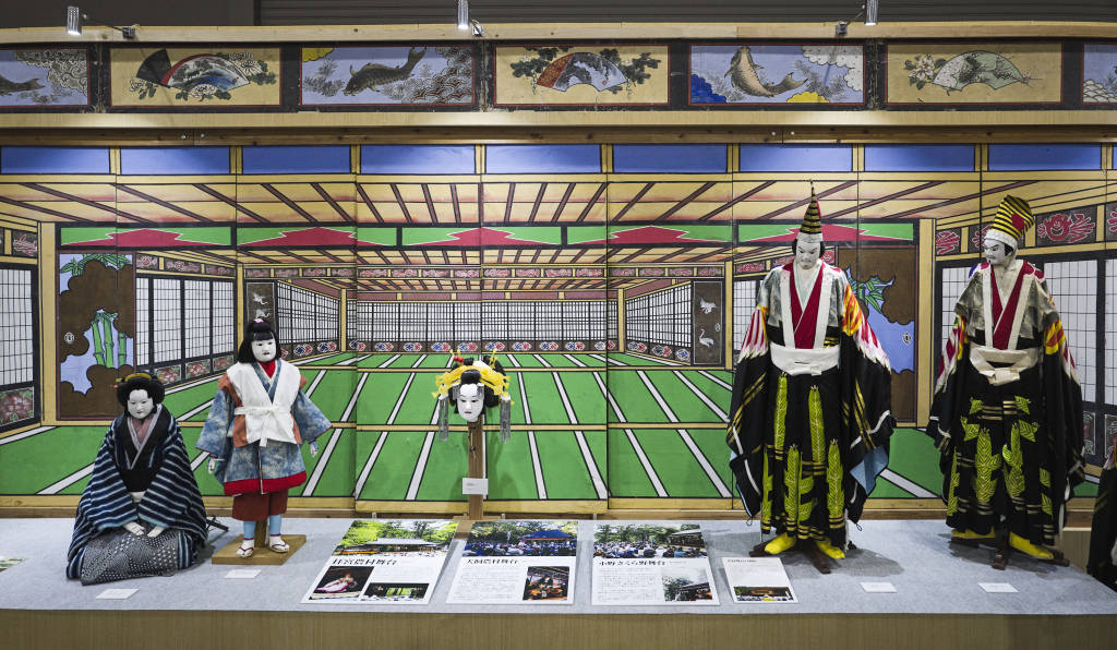 大阪世博会的传统艺术：日本人形净琉璃表演的台前幕后