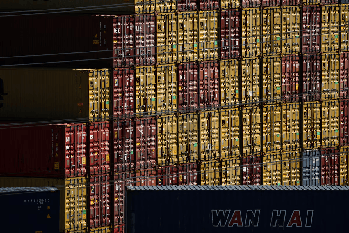 美财政6月“意外盈余” 关税收入首破千亿