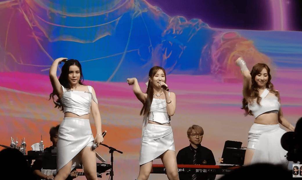TVB三小花广州开唱！又唱又跳大展青春活力！网友大赞：非常好听