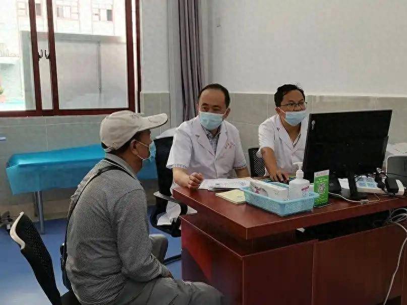 胆囊切除的人越来越多？医生告诫：天热宁可挨饿，也别碰这5样