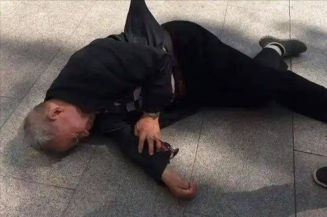 越来越多的人确诊脑梗！医生苦劝：罪魁祸首已揪出，4物最好少吃