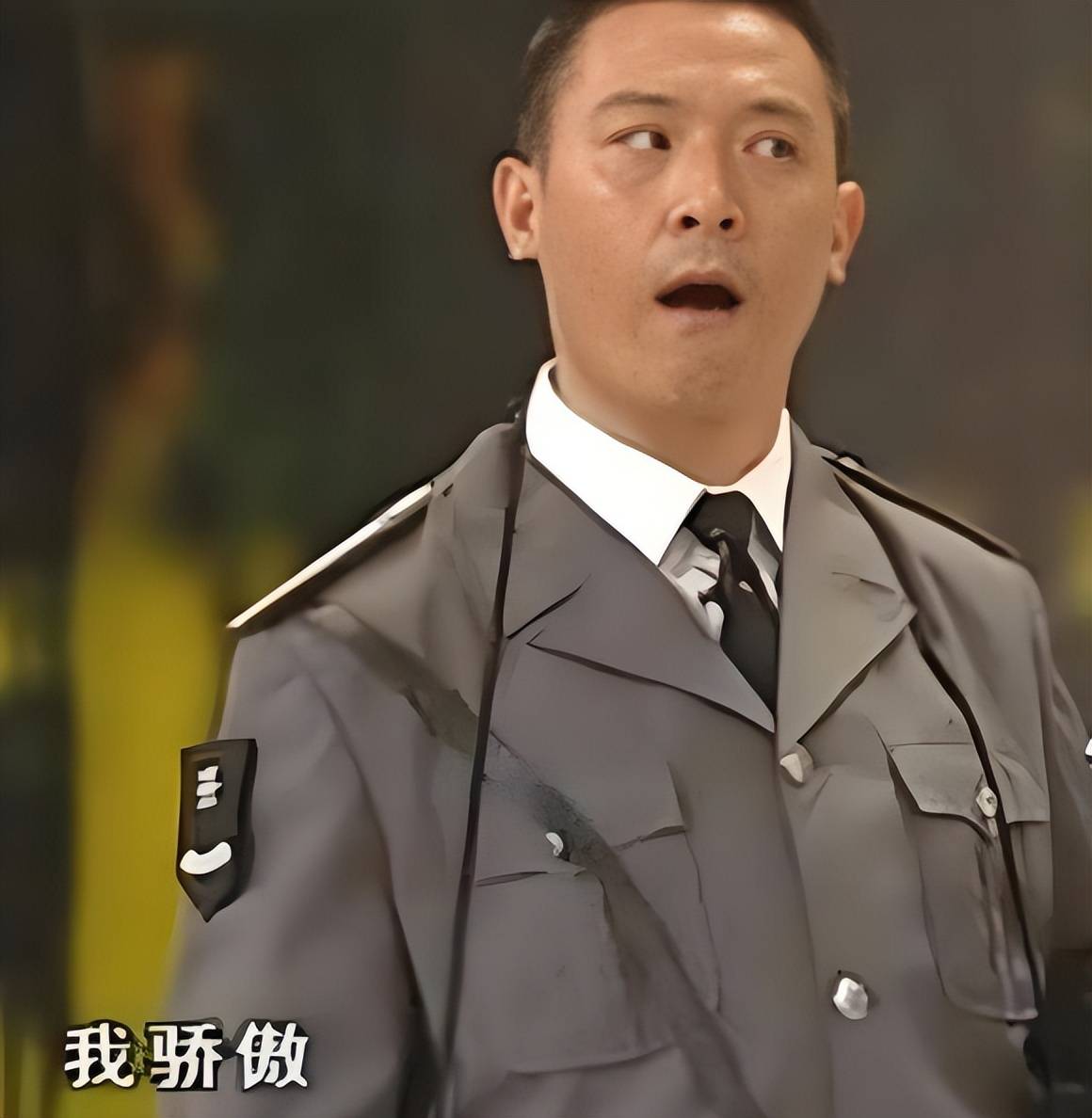 原创            明着吃软饭？多次上春晚竟然全是老婆的功劳，结婚多年被拿捏死