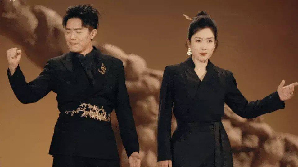 原创            凤凰传奇连续取消三场演唱会，曾毅手表惹争议？