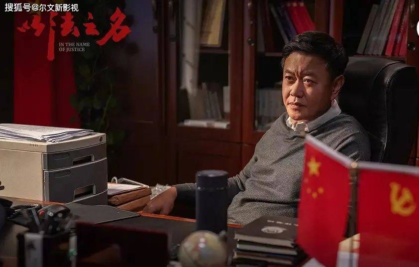 原创            演完《长安的荔枝》又演《以法之名》：冯嘉怡为何一直要演反派？