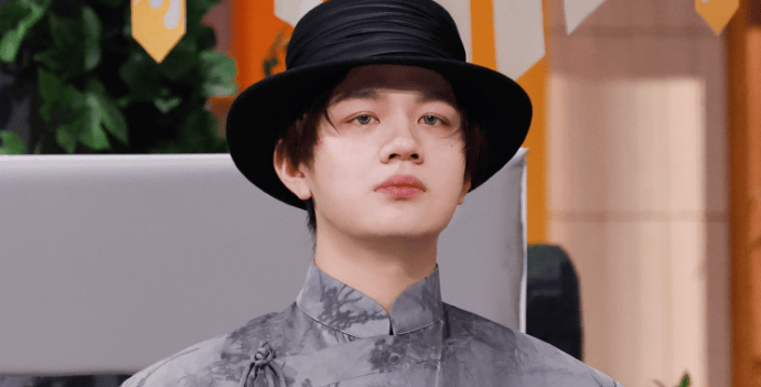 原创            石凯塌房后首次晒照引发网友热议，路人缘崩塌不堪！