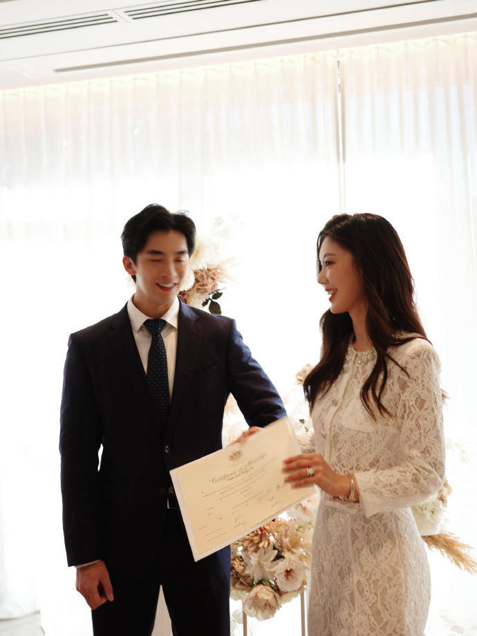 原创            郭旭蔡昆廷喜结连理，职场综艺新玩法，网友调侃变婚恋秀