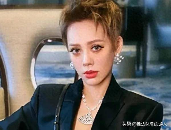 原创            一场牵手引发的“三重修罗场”：汪峰的边界困境与内娱的窥私狂欢