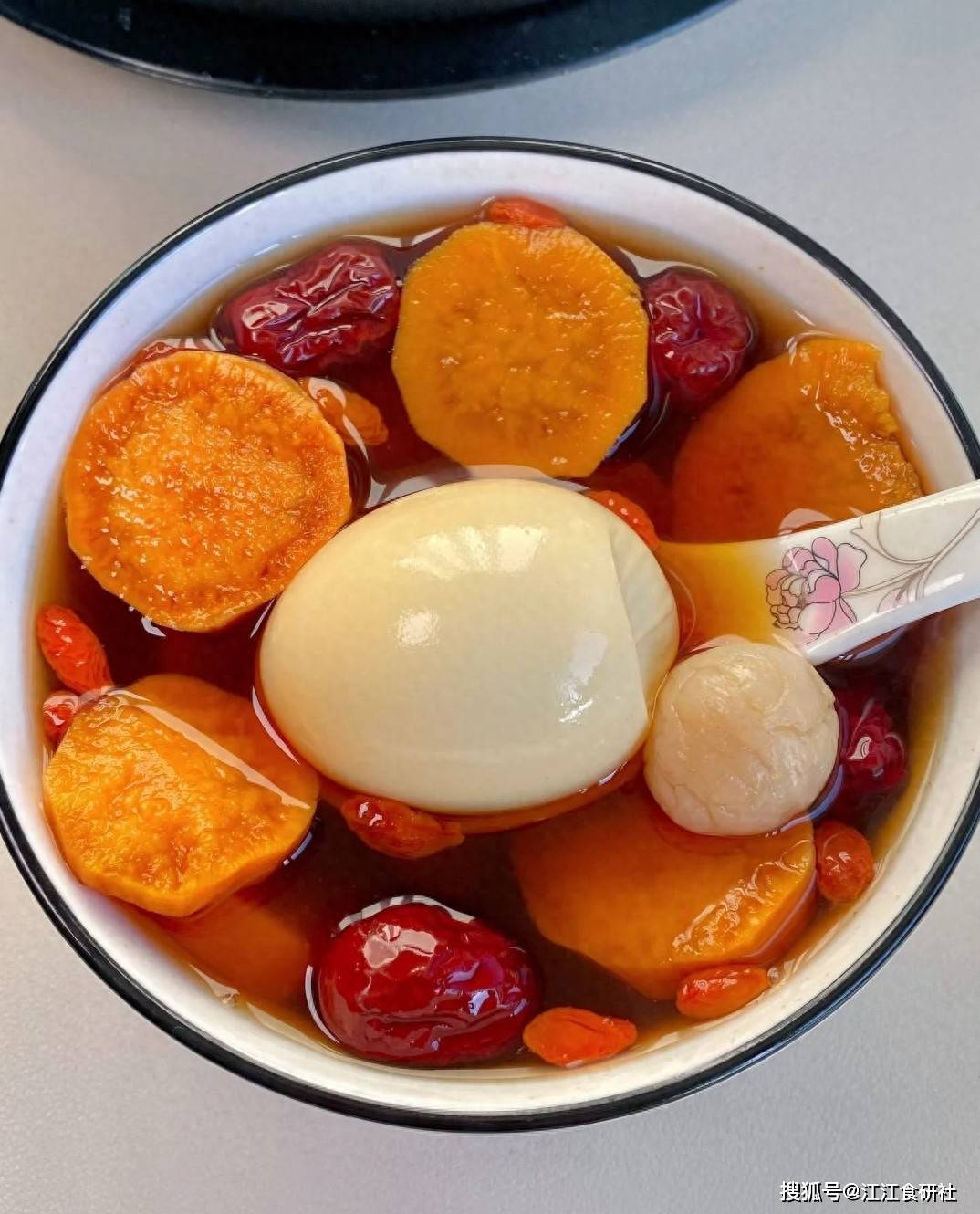 原创            气血差、皮肤松垮？试试这几种天然 “黄体酮” 食材，补血抗衰老