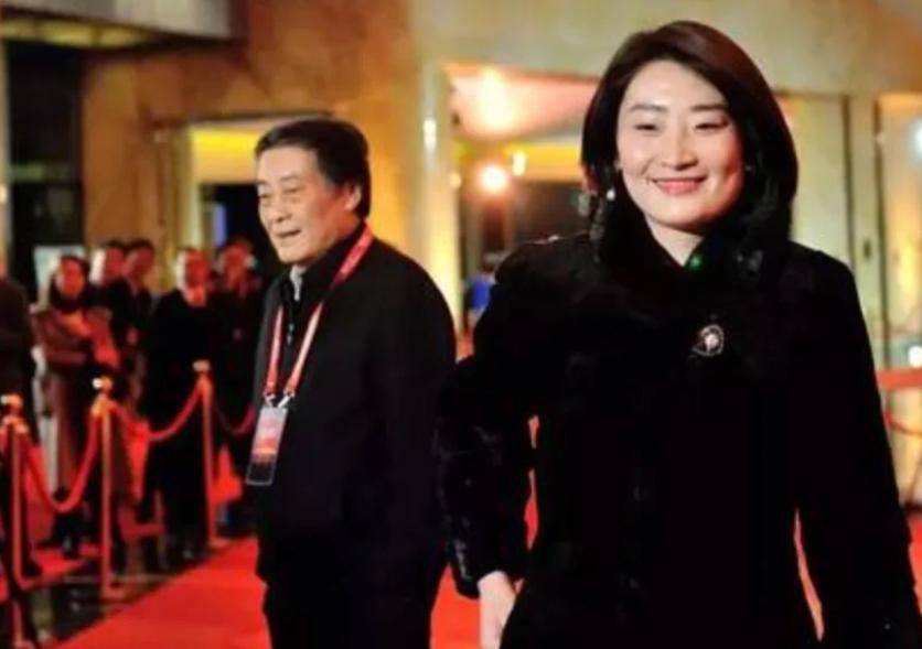 原创            宗馥莉被亲叔指责“六亲不认”，14岁就看二房脸色的她，何谈亲情