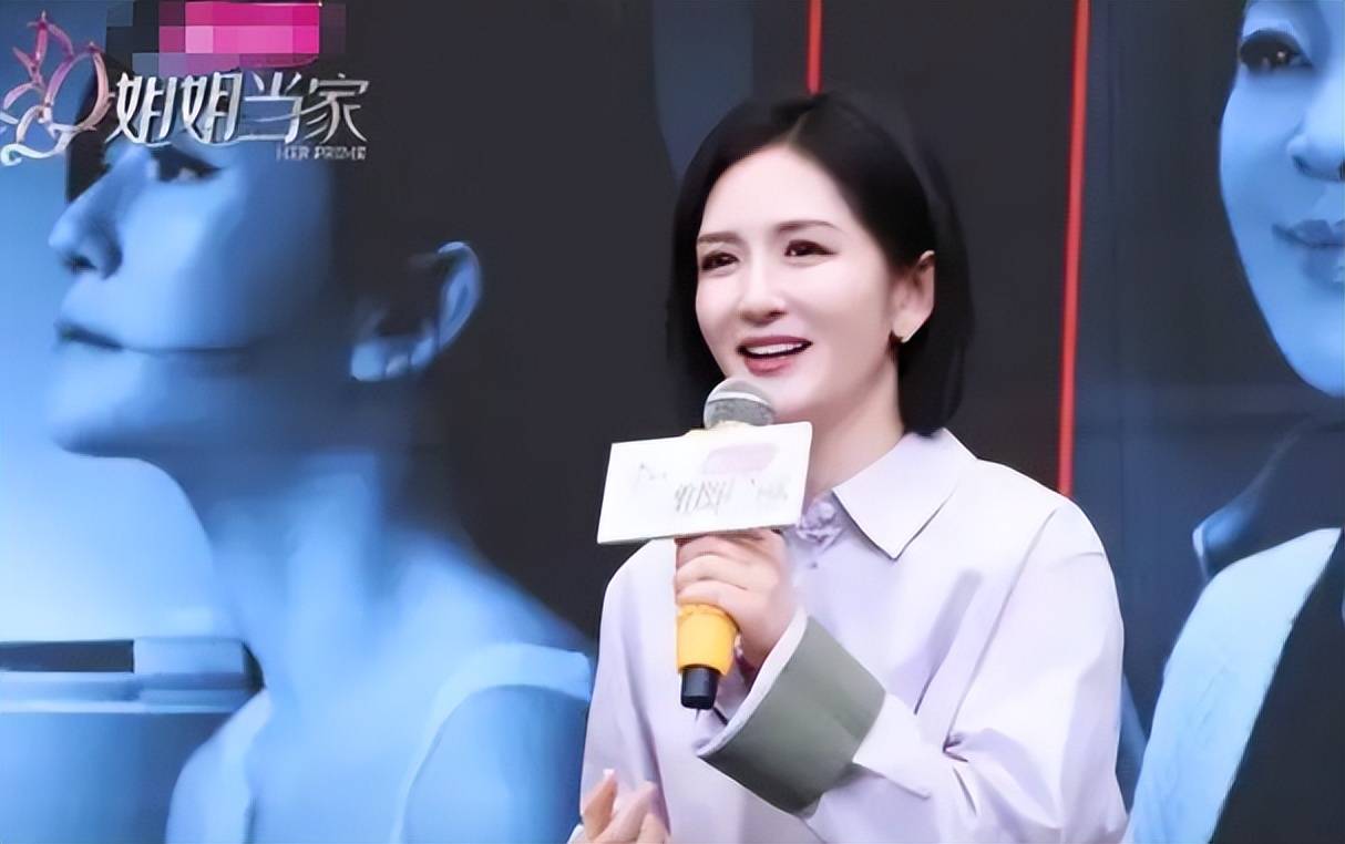 原创            没想到，快本停播4年后，谢娜“装疯卖傻”惊喜回归